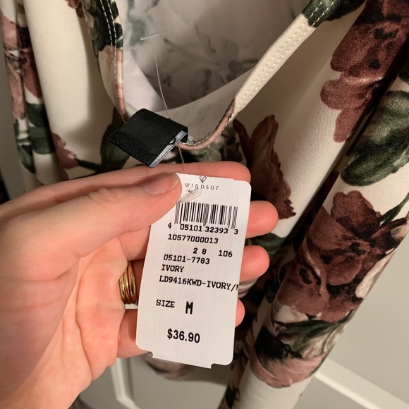 Windsor Store Open-Backed Dress - Picture 4 of 6